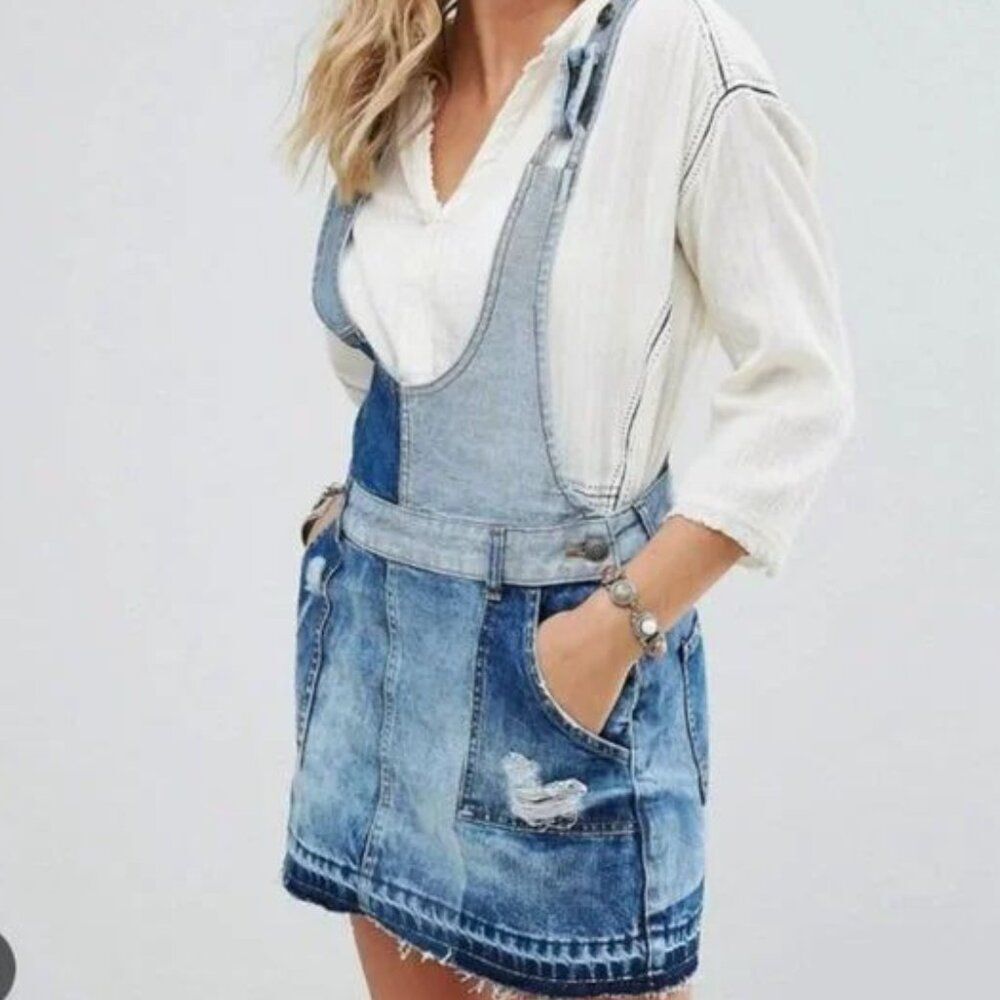 Free People Patchwork Blues Blue Denim Pinafore Dress Size 2 - Picture 2 of 7
